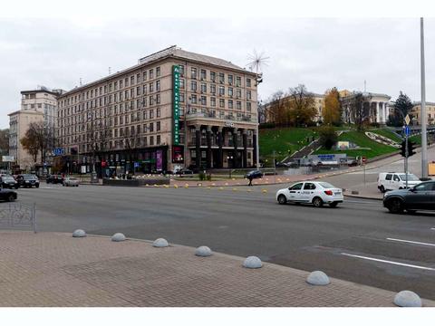 коммерческая по адресу Крещатик ул., 7/11