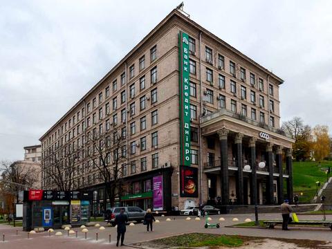 коммерческая по адресу Крещатик ул., 7/11