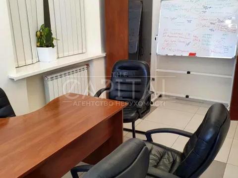 комерційна за адресою Шовковична вул., 13/2