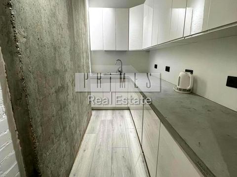 комерційна за адресою Василя Тютюнника вул. (Анрі Барбюса), 37/1