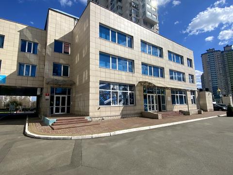 комерційна за адресою Юрія Шумського вул., 1-А