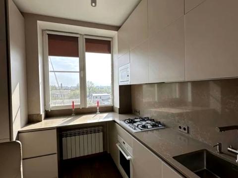 квартира за адресою Москалівська вул. (Жовтневої Революції), 1