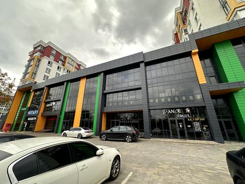 коммерческая по адресу Машинобудівників ул., 16