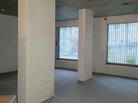 комерційна за адресою Карла Мікльоша вул., 19