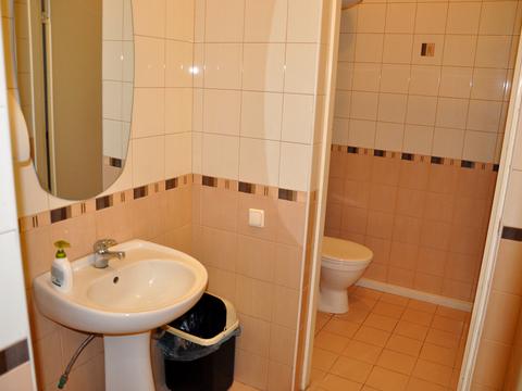 коммерческая по адресу Зоологическая ул., 3я