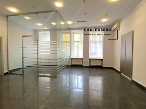 комерційна за адресою Музейний пров., 4