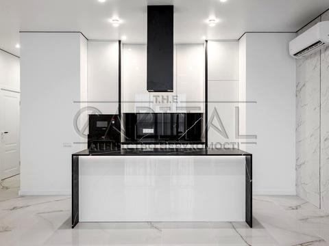 квартира по адресу Андрея Верхогляда ул. (Михайла Драгомирова), 14-А