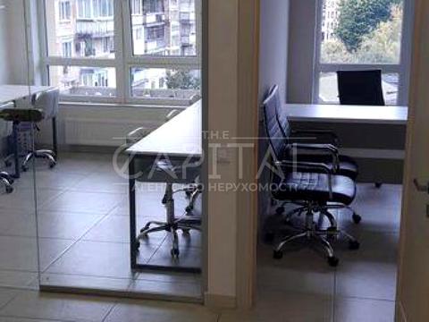 комерційна за адресою Жилянська вул., 68