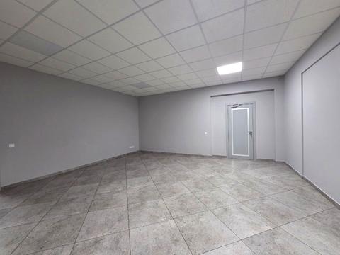 комерційна за адресою Кардинала Любомира Гузара вул., 49