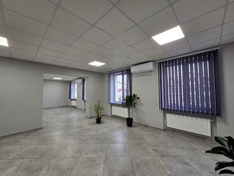 комерційна за адресою Кардинала Любомира Гузара вул., 49