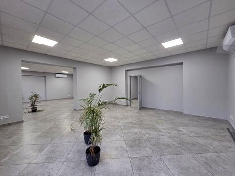 комерційна за адресою Кардинала Любомира Гузара вул., 49