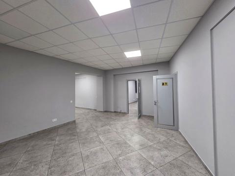 комерційна за адресою Кардинала Любомира Гузара вул., 49