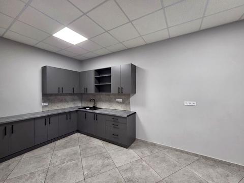 комерційна за адресою Кардинала Любомира Гузара вул., 49