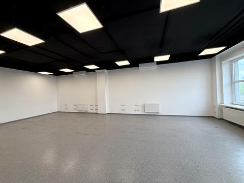 комерційна за адресою Дмитра Яворницького просп. (Карла Маркса), 72-Б