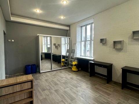 квартира за адресою Середня вул., 45