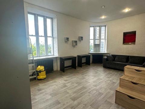 квартира за адресою Середня вул., 45