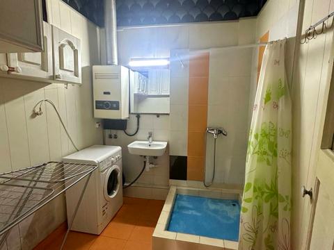 квартира за адресою Середня вул., 45