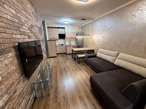 квартира за адресою Дніпровська набережна вул., 18-Б