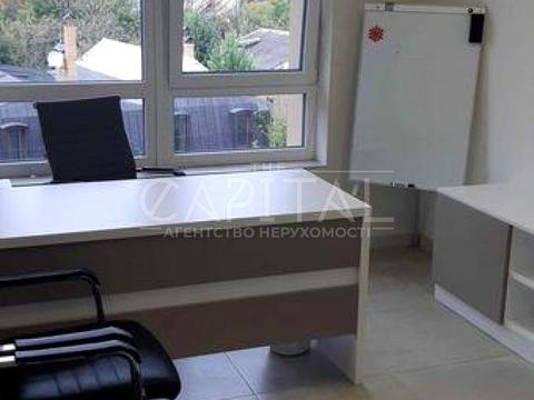 коммерческая по адресу Жилянская ул., 24