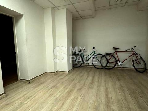 комерційна за адресою Антоновича вул. (Горького), 91/14