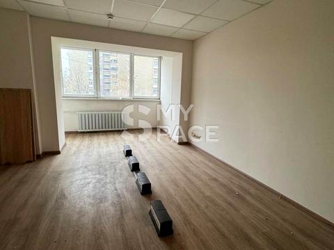 комерційна за адресою Антоновича вул. (Горького), 91/14