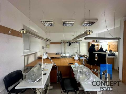 комерційна за адресою Феодосія Макаревського пров. (Радянський), 4