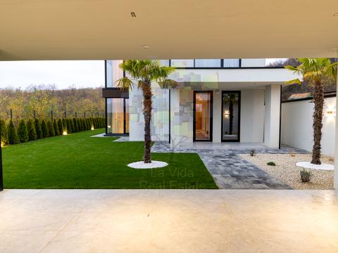 будинок за адресою с. Оноківці, Садівнича, 6