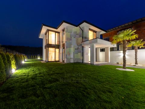 будинок за адресою с. Оноківці, Садівнича, 6