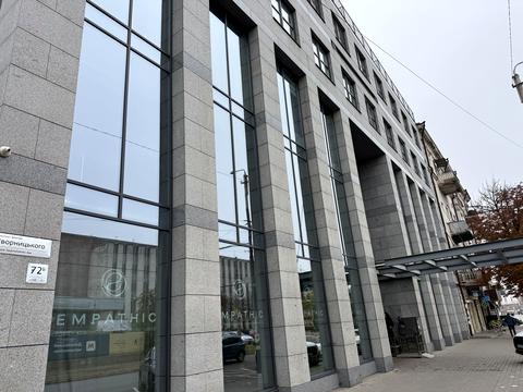 комерційна за адресою Дмитра Яворницького просп. (Карла Маркса), 72-Б