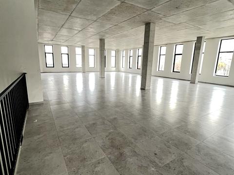 комерційна за адресою Івасюка, 19