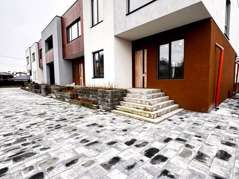 будинок за адресою Квітнева вул.