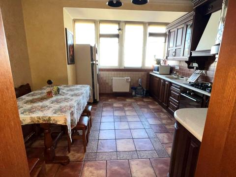 квартира за адресою Наукова вул., 96б