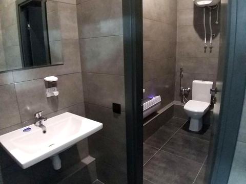 комерційна за адресою Володимира Вернадського вул. (Дзержинського), 29