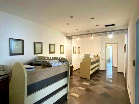 комерційна за адресою Євгена Коновальця вул. (Щорса), 32-Г