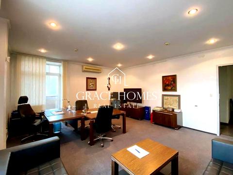 комерційна за адресою Євгена Коновальця вул. (Щорса), 32-Г