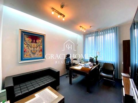 комерційна за адресою Євгена Коновальця вул. (Щорса), 32-Г