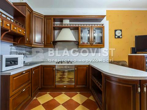 квартира за адресою Старонаводницька вул., 6-Б