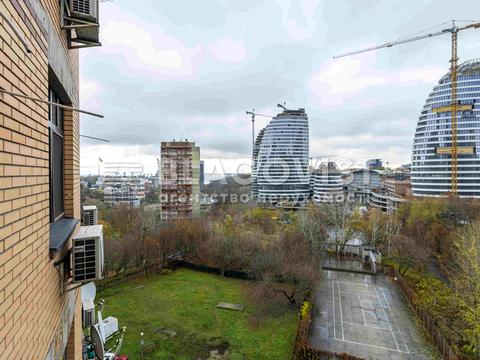 квартира за адресою Старонаводницька вул., 6-Б