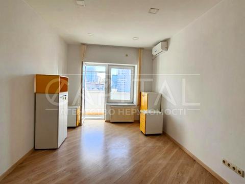 комерційна за адресою Велика Васильківська вул. (Червоноармійська), 9/2