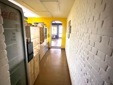 коммерческая по адресу Келецкая ул., 1