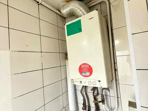 коммерческая по адресу Келецкая ул., 1