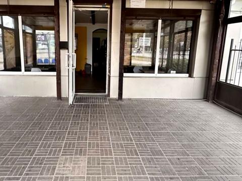 коммерческая по адресу Келецкая ул., 1