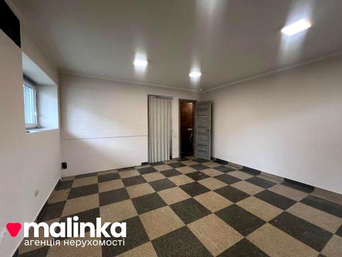 комерційна за адресою Весняна вул., 8