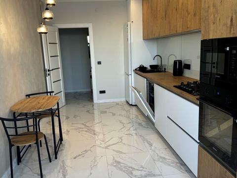 квартира за адресою Володимира Івасюка вул., 21-Г