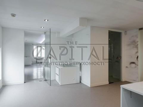 комерційна за адресою Мокра вул. (Кудряшова), 3