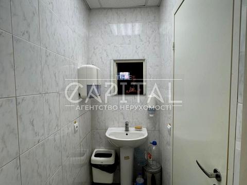 комерційна за адресою Михайла Котельникова вул., 15