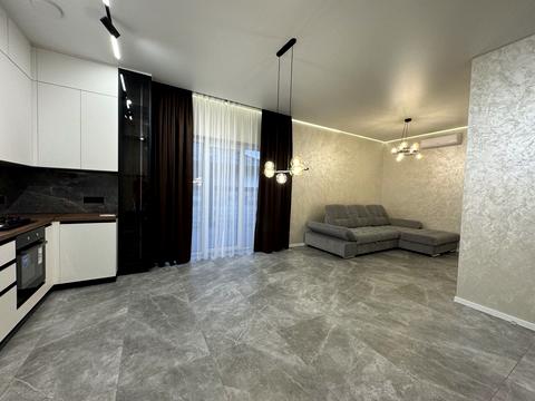 будинок за адресою Бориса Лятошинського вул. (1 Травня), 19