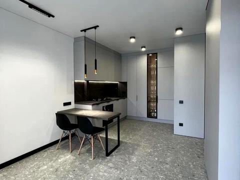 квартира по адресу Героїв Крут ул., 10