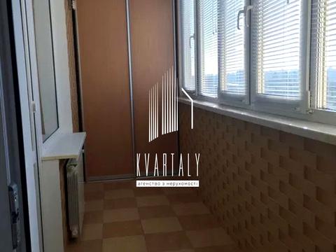 квартира за адресою Дарницький бульвар, 8