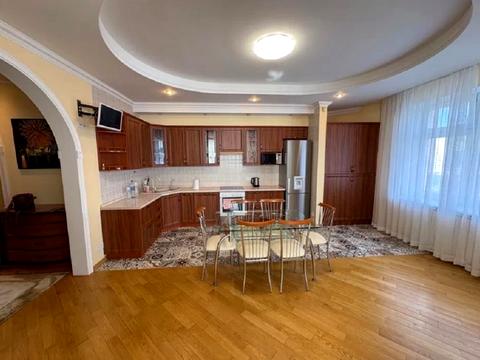 квартира за адресою Київ, Левка Лук'яненка вул. (Маршала Тимошенка), 21